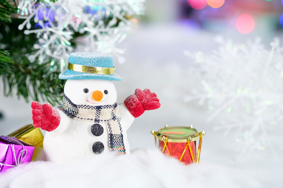 Snowman and drum decor